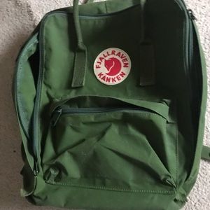 selling regular sized kanken